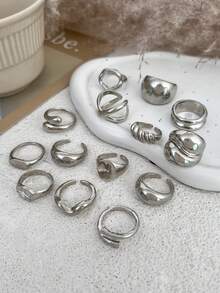 14 piezas Conjunto de anillos gruesos de metal dorado minimalista y de moda con diseño geométrico asimétrico exagerado y gota de agua hueca. Apilables para mujer. (La colocación individual de los anillos puede variar ligeramente, por favor consulte las imágenes del producto real para verificar) - Plateado - Ver 4
