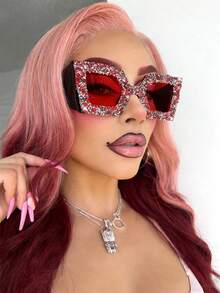 1 Pair Oversized Square Fashion Glasses, Rhinestone Embellished, Y2K Exaggerated Avant-Garde Hip Hop Style, Versatile Women's Fashion Party Glasses, Suitable For Daily Wear, Street Style, Vacation, Beach Party, Gala, And Ideal For Summer Beach Vacation, Outdoor Activities, Travel, Also Suitable For Autumn/Winter Outfits - 黑框紅鑽 - 查看 2