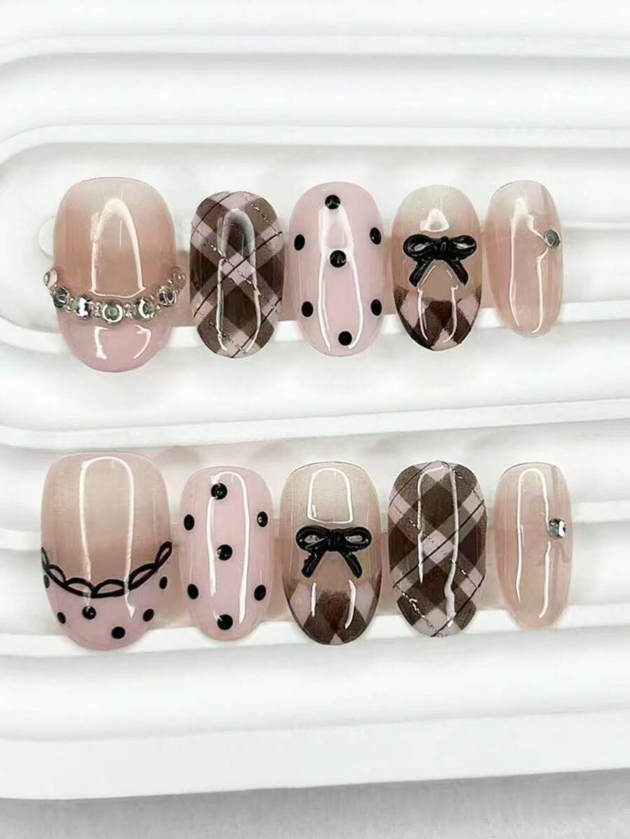 10片粉色法式水钻圆点条纹波点蝴蝶结短椭圆手工可佩戴假指甲美甲用品（1张果冻贴纸+1个指甲锉）手工按压式指甲 - 粉色 - 查看 1