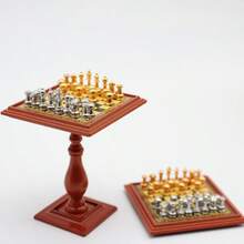 一套迷你国际象棋套装，包括棋盘、棋子和配件，微缩模型装饰品 - 彩色 - 查看 3