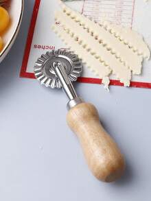 1Pc Fluted Pastry Wheel Cutter With Wooden Handle, 7cm Stainless Steel Blade, Non-Slip Grip Sharp Non-Stick Easy Clean, Dumpling Wrappers Ravioli Pasta Empanadas Baking, Kitchen DIY Essential, Ideal Gift For Mother's Day Graduation Birthday Housewarming - Multicolor - View 12