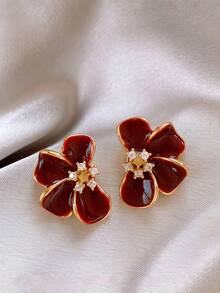 1 Pair Burgundy Glazed Petal Stud Earrings For Women, Unique & Stylish, High-End Fashion Earrings - Red - View 2