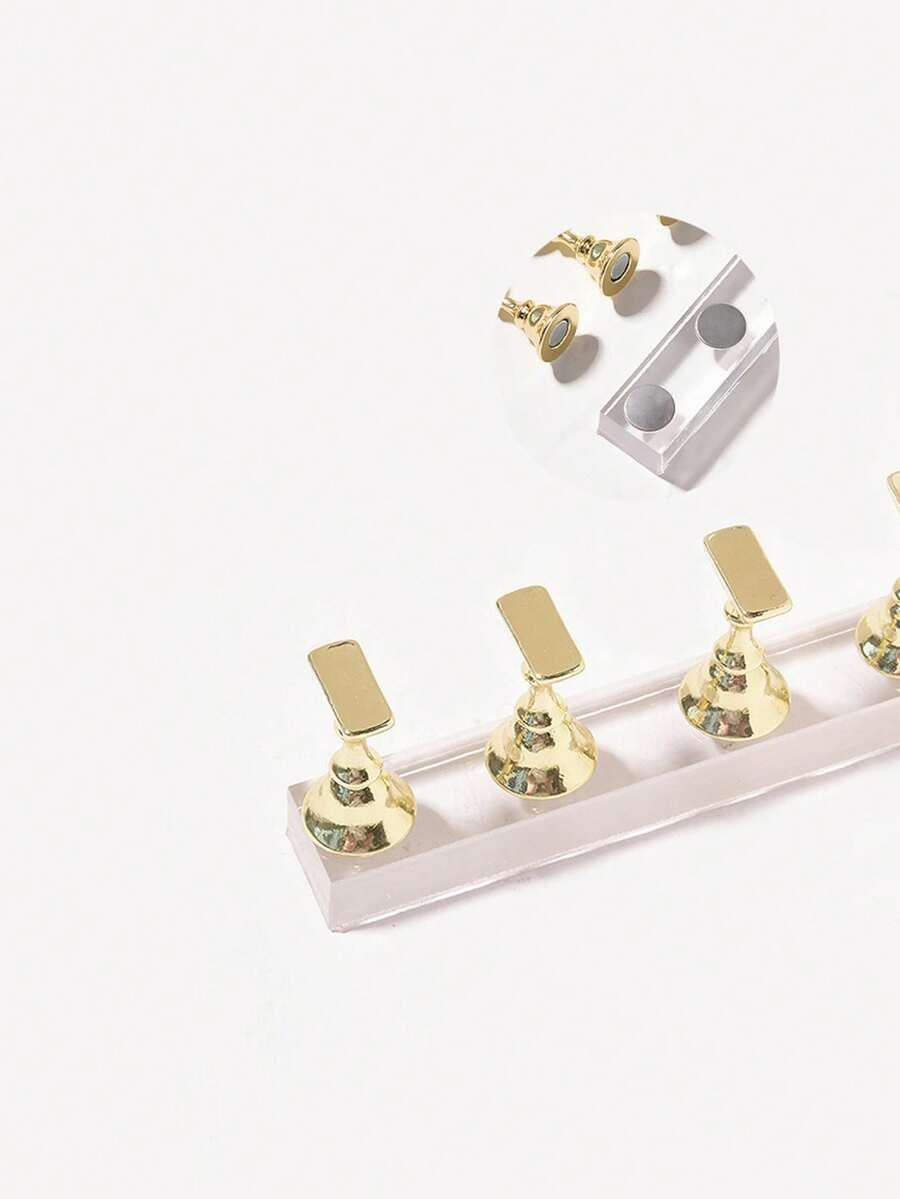 5pcs Magnetic Nail Art Display Holder, Acrylic Diamond Shaped Nail Practice Base, Japanese Chess Piece Nail Art Training Tool, Nail Salon DIY Nail Display Stand - Multicolor - View 1