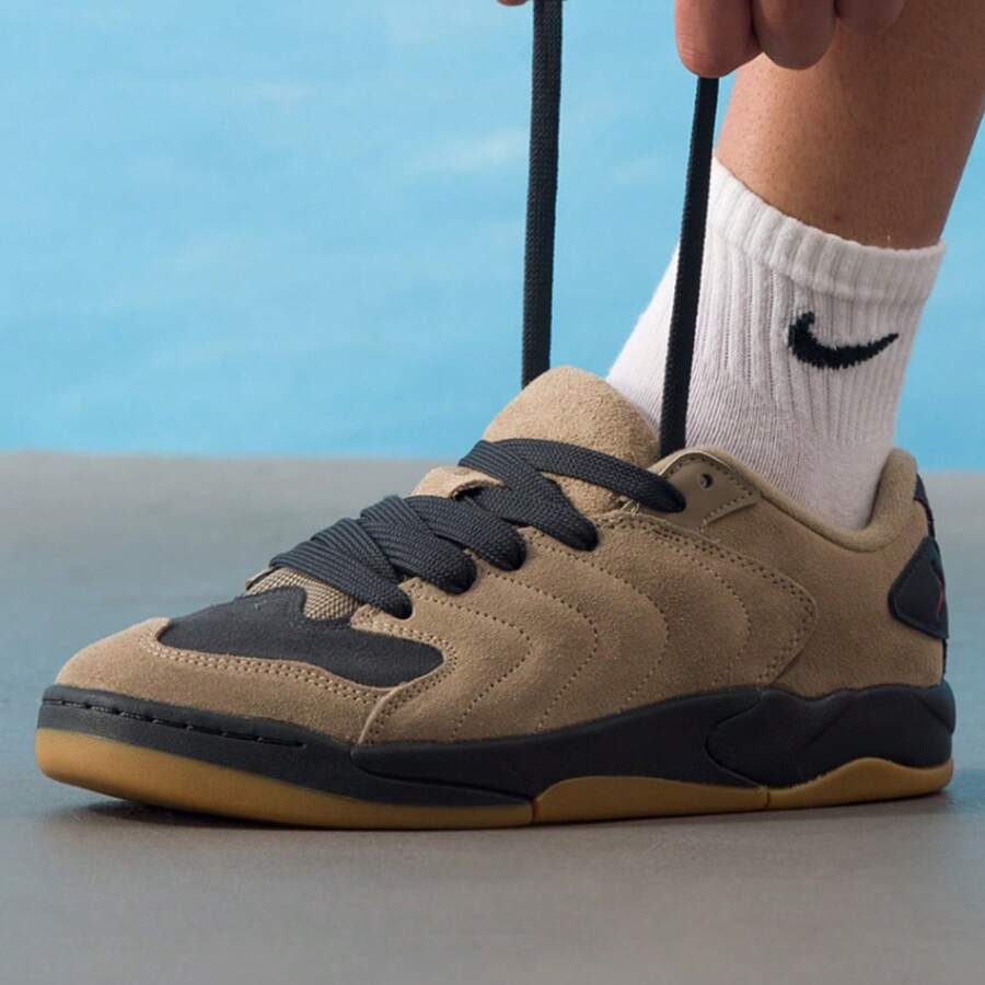 Nike 男鞋JORDAN SESSION運動鞋訓練籃球鞋 - 棕色/黑色 - 查看 1