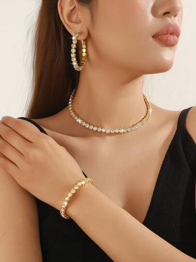 4 piezas/3 piezas Pendientes, collar y pulsera con diseño exagerado y remaches dorados, set de tres piezas, estilo de lujo ligero, adecuado como regalo de San Valentín para fiestas, fiestas de noche, uso diario de mujer, regalos de San Valentín y bodas