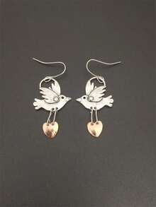 1 Pair Retro Fashion Creative Peace Dove & Heart Pendant Earrings, Suitable For Women Everyday Casual, Holiday, Party Jewelry Gift - Multicolor - View 6