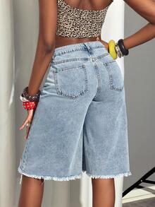 Pantalones capri de mezclilla con dobladillo asimétrico desgastado de moda para mujeres - Lavado ligero - Ver 2