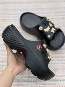 Chinelo de salto alto com bico aberto pingente aleatoriamente Confortável - Preto - Visão 3