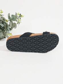 2026 New Women's Retro Leather Buckle Open Toe Flat Sandals, Summer Beach Slippers - Black - View 4