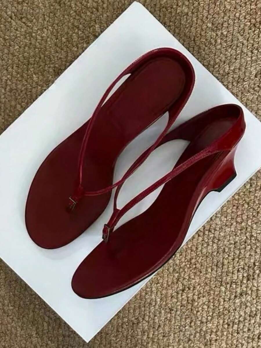Versatile New Simple Summer Thong Sandals For Women, Kitten Heel Mid Heel Toe Post Glitter Flip Flops, Thin Heel - Burgundy - View 1