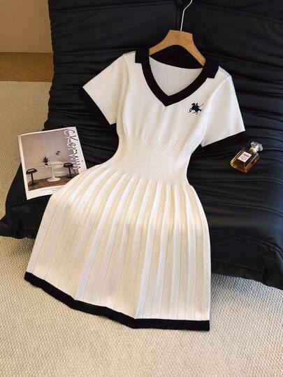 Spring/Summer Women's Polo Collar Short Sleeve Pleated Dress, Fashionable Elegant Colorblock Waist Fitted Knit Dress