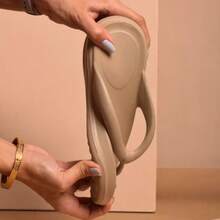 Orthopedic Flip-Flops With Cloud Design For Women, Anatomical Design For Heel Spurs - 米色 - 查看 2