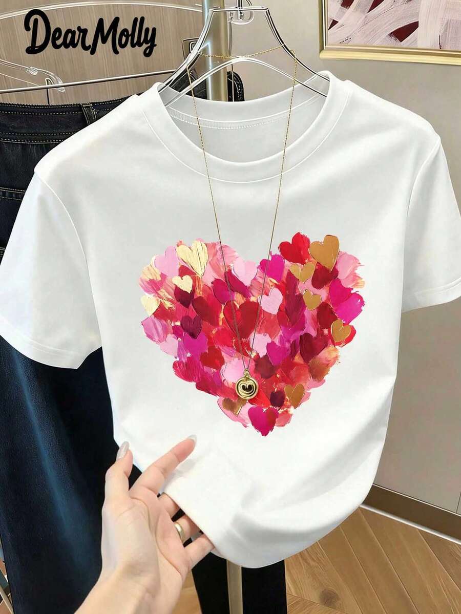 DEAR MOLLY 加大码女式心形印花宽松圆领短袖 T 恤，适合家庭聚会、户外、四季穿着 - 白色 - 查看 1