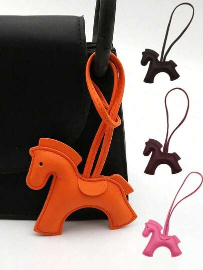 Cute & Fun Horse Shaped Keychain Pendant, Exquisite Couple Bag Decoration, Creative Personalized Accessory, Non-Woven Braided Craft, Suitable For Bags, Backpacks, Handbags, Phone Cases, Keychains, Also Ideal As Birthday, Teacher's Day, Back To School, Valentine's Day, Mother's Day Gifts