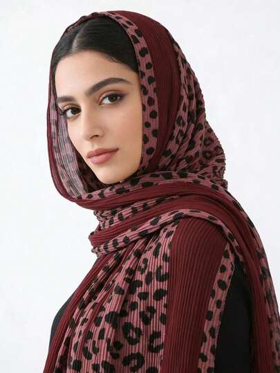  1件红色豹纹女士头巾，波西米亚水墨豹纹面纱头巾，休闲柔软防风披肩，适合日常穿着。