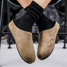 Men's Retro Khaki Suede Leather House Slippers, Soft Lightweight Comfortable Closed-Toe Slippers, Simple Fashionable Casual Bedroom Slippers - Khaki - View 5