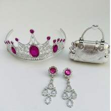 Set de Accesorios de Princesa para Niñas: Corona con Gemas, Pendientes Largos y Mini Bolso Metalizado - Juego de Rol y Disfraces - Plateado - Ver 2