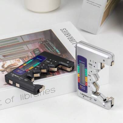 1个通用数字电池测试仪：快速测试CD、DN、AA、AAA、9V、1.5V纽扣电池的电池容量