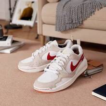 Nike 女士 JORDAN CMFT ERA 舒适休闲运动鞋 - 白色/褐色 - 查看 1