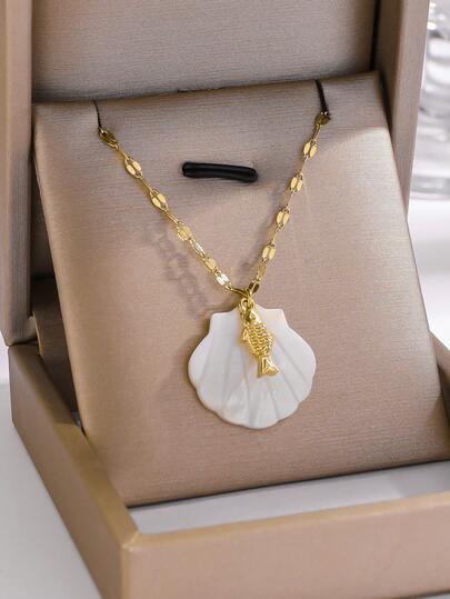1pc Minimalist Cute Summer Beach Fish Pendant Necklace With Real Seashell, Suitable For Women And Girls Everyday Wear