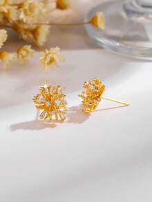 1 Pair Petite Elegant Snowflake Sparkling Cubic Zirconia Stud Earrings, Suitable For Women And Girls Everyday Wear, Winter Vibe - Multicolor - View 7