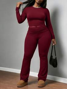 Valentine's Day, Casual Date Night Outfit, Gifts For Her Plus-Size Women's Sleek Two-Piece Set With Long Sleeve Crew Neck Crop Top And High-Waisted Flare Pants For Daily Wear - 酒紅色 - 查看 1