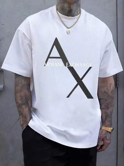 Logotipo gráfico moderno con patrón de malla que representa la dualidad y la intersección de la moda urbana y el rendimiento deportivo Camiseta deportiva para hombre de tejido transpirable y cómodo 100% algodón perfecta para tus entrenamientos intensos y tu día a día con un toque de distinción y vanguardia.