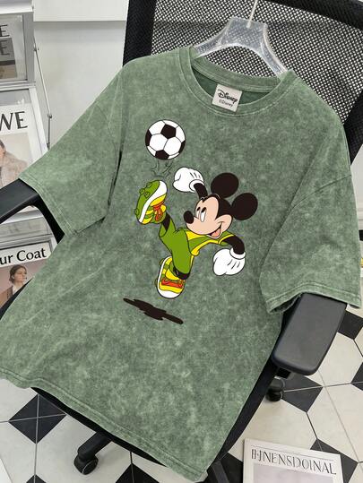 Disney Retro Washed Men's Crew Neck Short-Sleeved T-Shirt With Mickey Mouse Soccer Print, Perfect For Summer Wear.