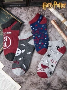 Warner Bros 4双装女士袜子，印有猫头鹰、海德薇、魔法元素、闪电和其他电影元素，吸湿透气，适合电影和动漫爱好者。 - 彩色 - 查看 6