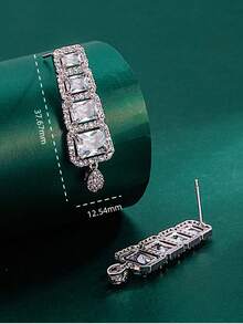 1 par de pendientes con colgante de circonita cúbica elegante para mujeres de Tylionnejewelry, regalo de joyería de lujo para damas, adecuado para citas, bodas, fiestas, aniversarios - Plateado - Ver 2