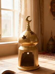 Chân nến Ramadan màu trắng trang nhã và độc đáo này, được trang trí bằng hình trăng lưỡi liềm và ngôi sao mạ vàng, là một món đồ trang trí nhà lý tưởng cho phòng khách, phòng ngủ hoặc bàn cà phê, và cũng là một món quà Eid tuyệt vời. - Nhiều màu - Xem 4