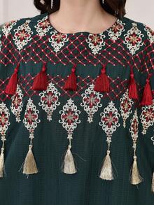 2026 New Style Ramadan Traditional Elegant Embroidered Tassel Abaya Dress, Short Sleeve Green Dress, Graceful And Dignified - Green - View 3