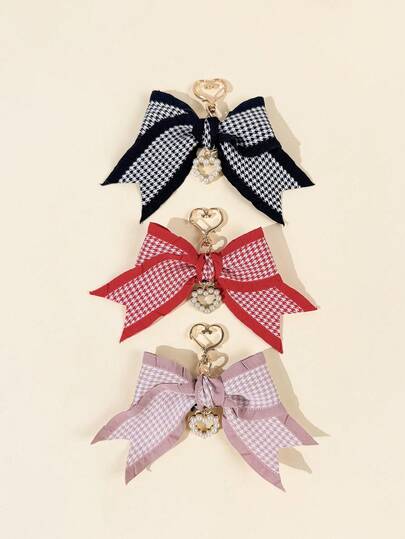 1件可爱甜美少女风千鸟格纹荷叶边蝴蝶结金属爱心装饰配件，适用于包包、钥匙扣、龙虾扣，可装饰包包和钥匙，百搭各种服饰，是送给闺蜜的绝佳礼物