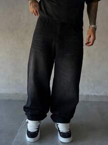 Men Slant Pocket Straight Leg Jeans - Black - View 4