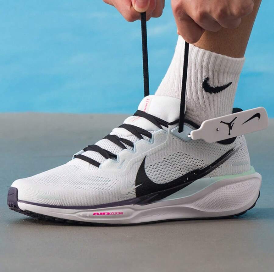 Nike 男子AIR ZOOM PEGASUS飛馬41運動跑鞋 - 黑與白 - 查看 1