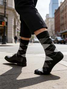 LAOPAO 3双男士商务袜，经典菱格纹图案，展现英伦绅士风范，适合搭配西装和皮鞋，高弹透气面料，吸湿排汗，时尚商务休闲袜 - 彩色 - 查看 8