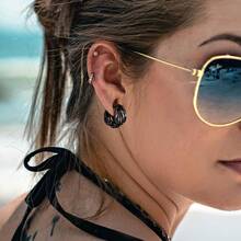 10个装扭纹卡扣耳环，不锈钢材质，可作耳中环、鼻环、耳骨夹等，男女皆宜，时尚百搭。 - 彩色 - 查看 6