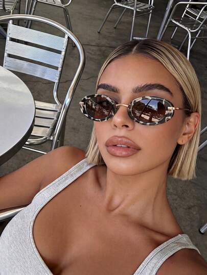 Gafas de moda con marco ovalado pequeño y estampado de leopardo retro para mujeres, de plástico para uso casual y decorativo diario