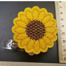 Retractable Rhinestone Sunflower Badge Reel Clip, Suitable For Nurses, Doctors, Office Personnel - C-Yellow - View 8