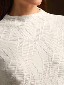 女士杏色纹理褶皱高领长袖修身上衣——完美适用于办公室、日常休闲和派对造型 - 米色 - 查看 6