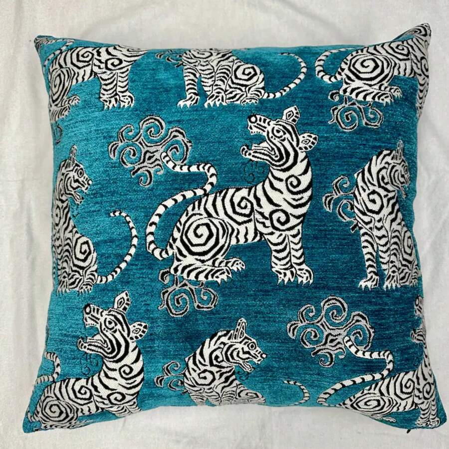 Chinese Tiger Pillow-Velvet Tiger Pillow Cover-Tiger Pillow-Teal Velvet Pillow-Blue Tiger Pillow-Prussian Blue Pillow-Pillow Sham-Made In US - Trắng - Xem 1