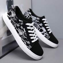 男士时尚休闲运动鞋，透气系带滑板鞋，适合日常休闲穿着和散步 - 黑與白 - 查看 3