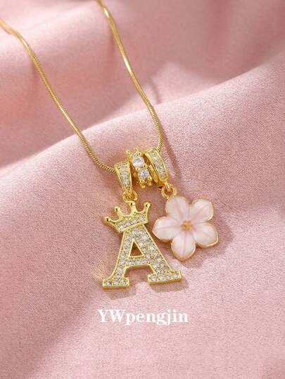 1pc Delicate Crown Letter & 5-Petal Flower Pendant Necklace With Stainless Steel Chain, Suitable For Children, Girls, Family And Friends, Customizable Crown Letter Pendant, Ideal For Children's Birthday Gifts And Daily Wear