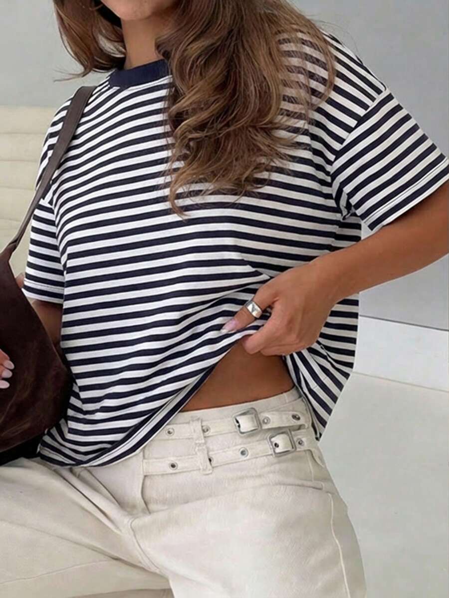 Áo thun nữ Vaiaye cổ tròn dáng rộng, kiểu dáng casual, họa tiết kẻ sọc phối màu tối giản, tay ngắn, thích hợp cho mùa xuân/hè, lý tưởng cho ngày Valentine. - Màu xanh hải quân - Xem 1