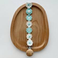 1 pieza Clip para chupete bordado con margarita, sujetador anti-pérdida - Cadena para chupete de tela con diseño de margaritas - Ver 19