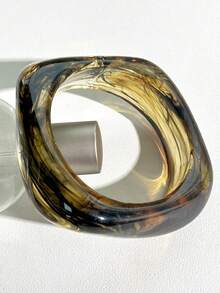 Vòng tay nhựa hình cây hình học bản rộng kiểu cổ điển, vòng tay bản to không đối xứng màu nâu trong suốt. - vòng đeo tay - Xem 5