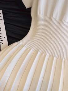 春夏女士 Polo 领短袖褶皱连衣裙，时尚优雅撞色收腰修身针织连衣裙 白色 - 白色 - 查看 8