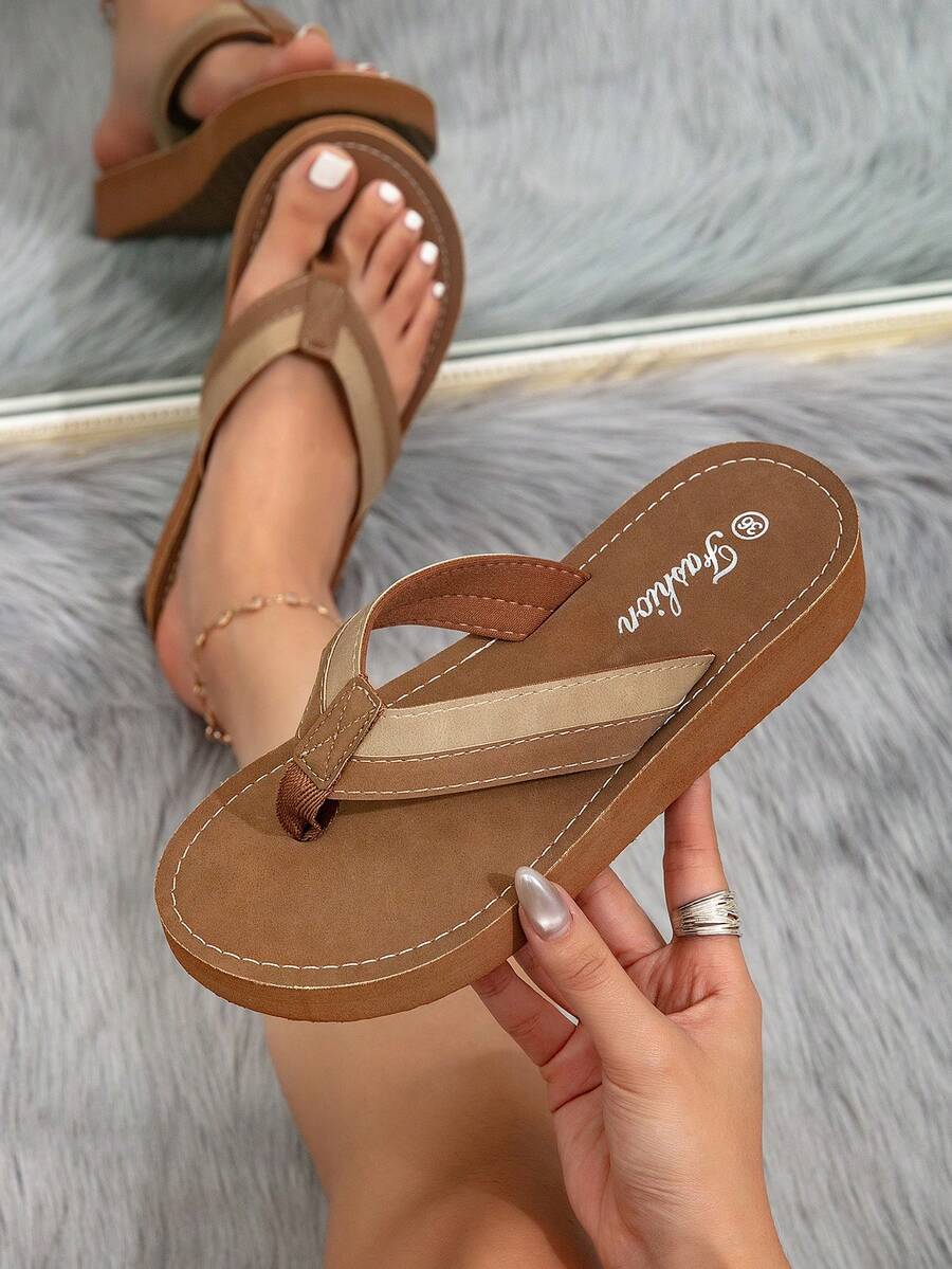 女士时尚套脚人字拖，夏季休闲沙滩凉鞋 - 咖啡棕 - 查看 1