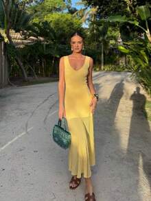 Đầm dệt kim không tay cổ chữ V sâu Senya 2026 mới, phong cách thanh lịch Pháp, thiết kế đuôi cá có gân, giúp thon gọn và tôn dáng, phù hợp cho công sở, đi biển, kỳ nghỉ, hẹn hò, đầm dệt kim mùa xuân. - Màu vàng - Xem 1