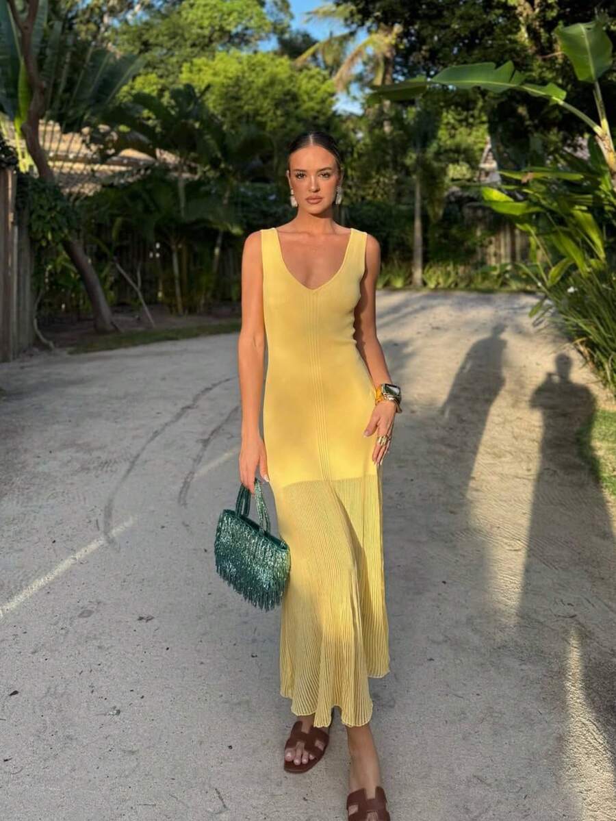 Đầm dệt kim không tay cổ chữ V sâu Senya 2026 mới, phong cách thanh lịch Pháp, thiết kế đuôi cá có gân, giúp thon gọn và tôn dáng, phù hợp cho công sở, đi biển, kỳ nghỉ, hẹn hò, đầm dệt kim mùa xuân. - Màu vàng - Xem 1